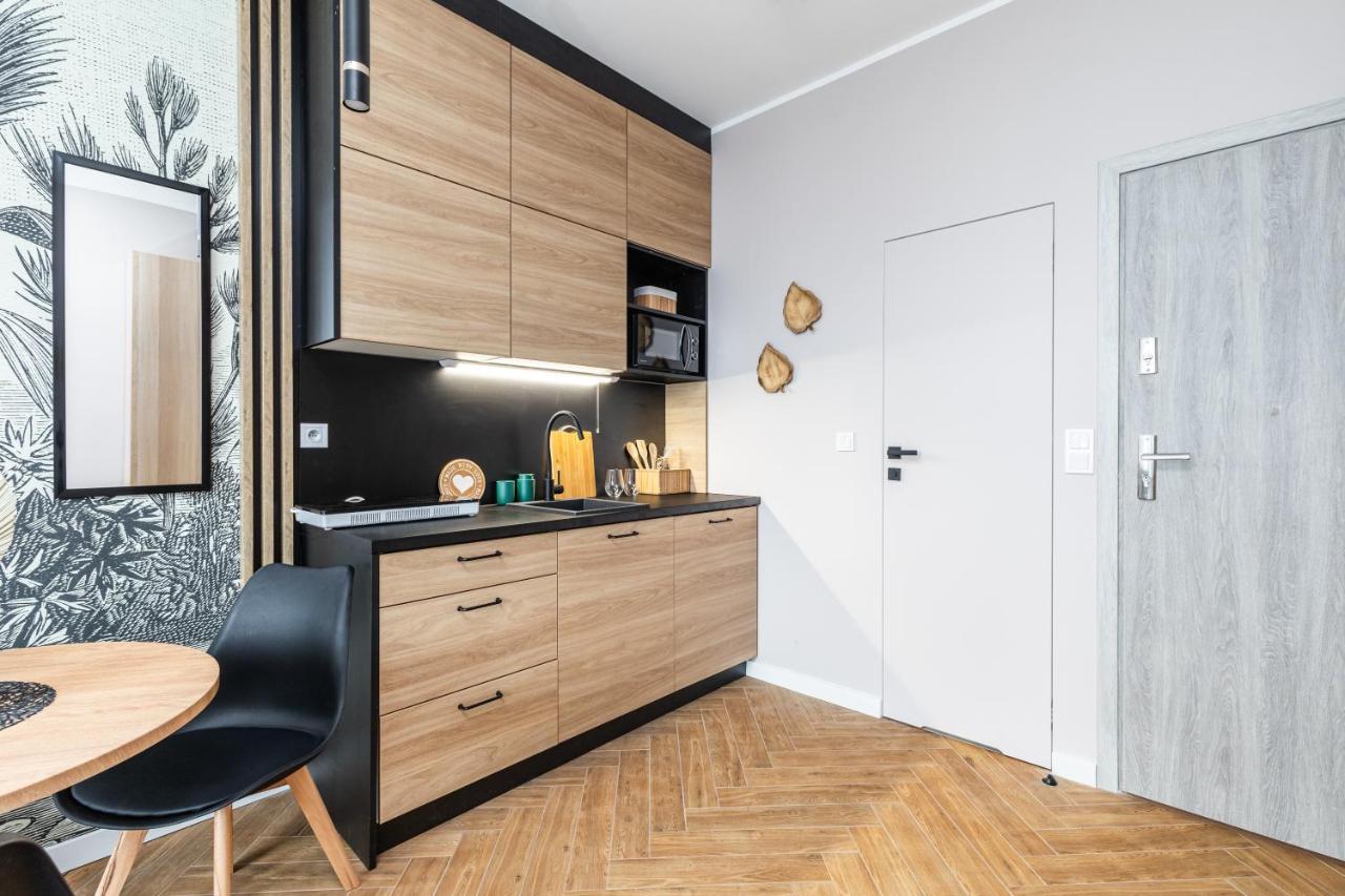 Superapart Batorego 33/A Варшава Экстерьер фото